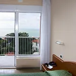 Cristallo Hotel