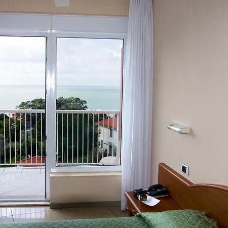 Cristallo Hotel