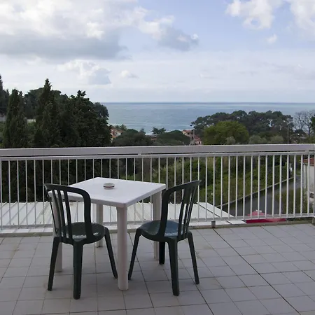 Hotel Cristallo 3*