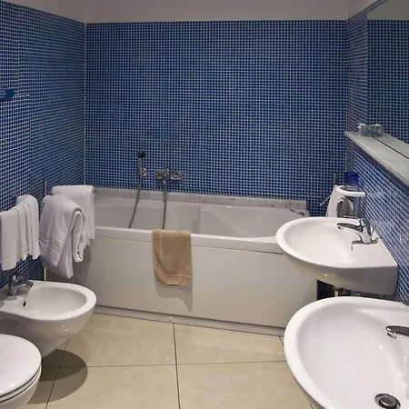 Cristallo Hotel 3*