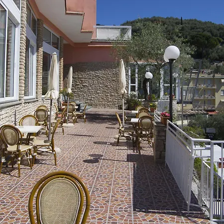 Cristallo 3* Lerici