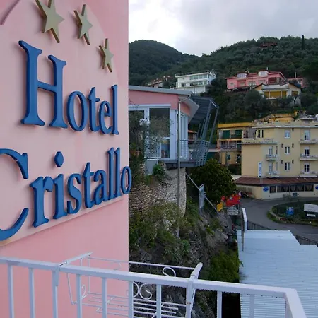 Cristallo 3* Леричи