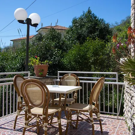 Отель Cristallo Леричи