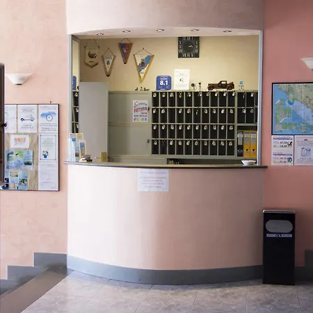 ホテル Cristallo 3*