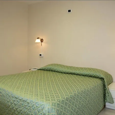 Отель Cristallo 3*