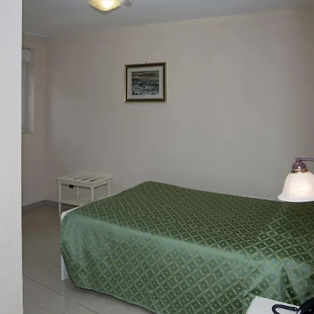 ホテル Cristallo レーリチ