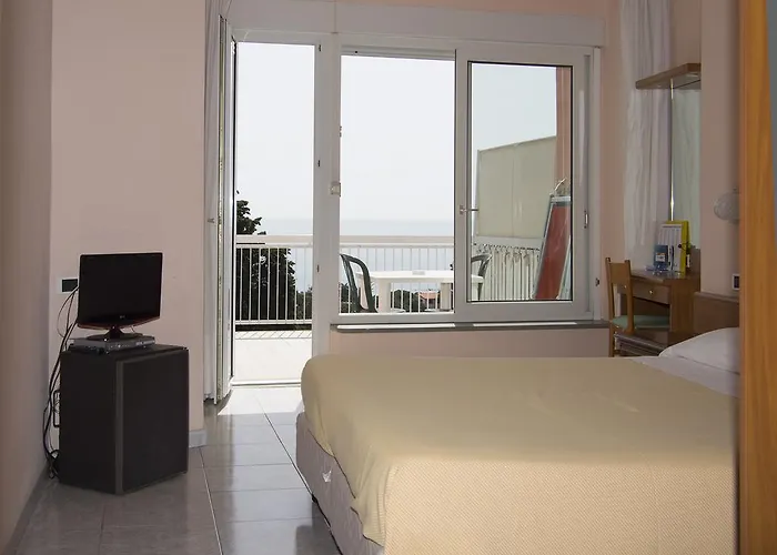 Cristallo 3* 레리치